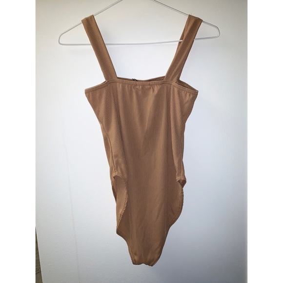 Boohoo Bodysuit - Picture 5 of 7